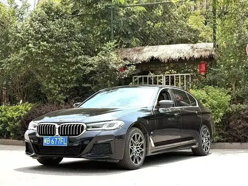 BMW 5 Series 525Li M Sport Package 2022
