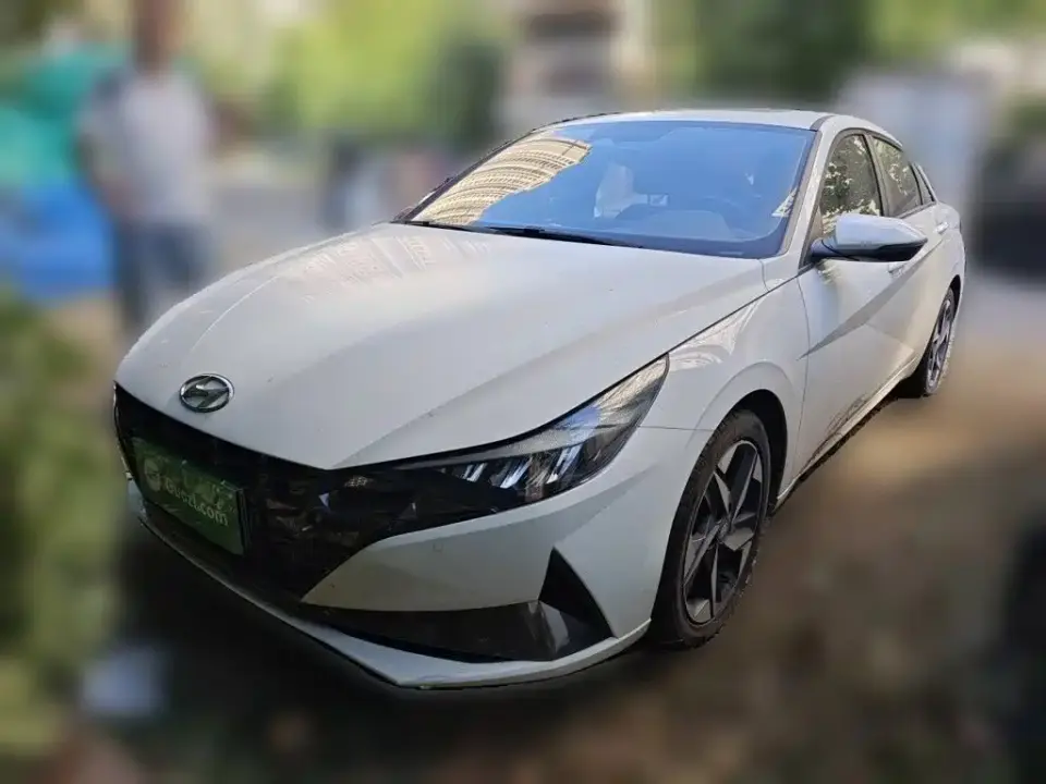 Hyundai Elantra 240TGDi DCT LUX Premium Edition 2021