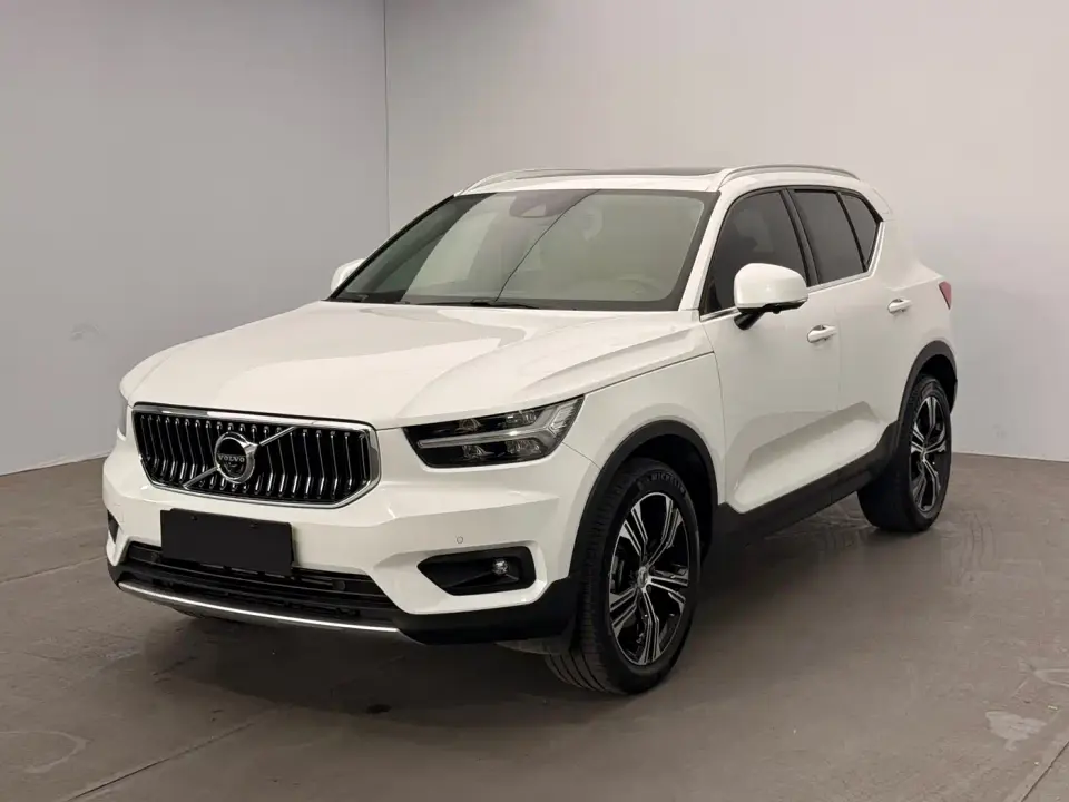 Volvo XC40 T4 AWD Smart Luxury Edition 2021