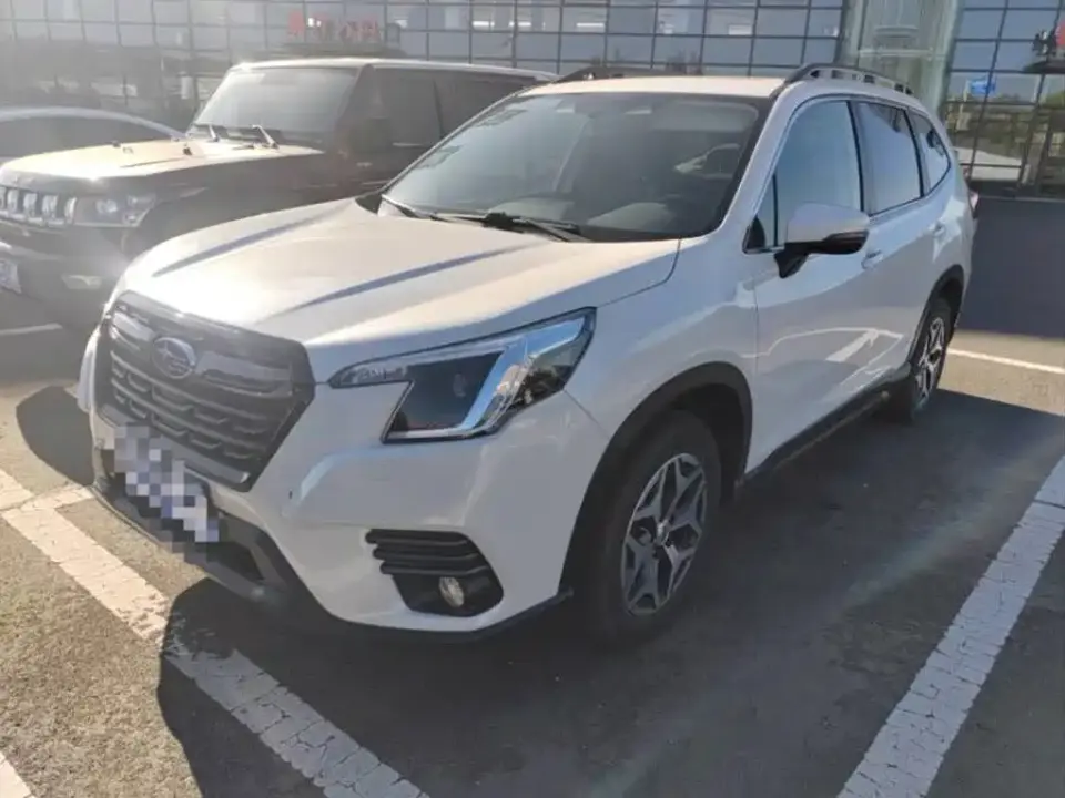 Subaru Forester 2.0i AWD Luxury Edition with EyeSight 2022