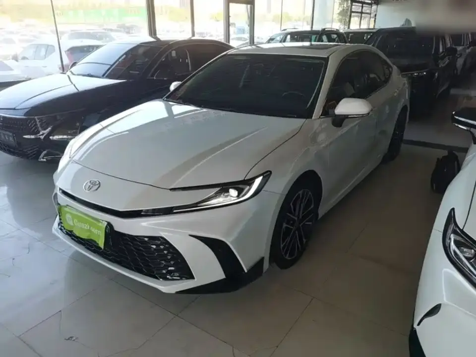 Toyota Camry Hybrid 2.0HSE Sport Lite Edition 2025