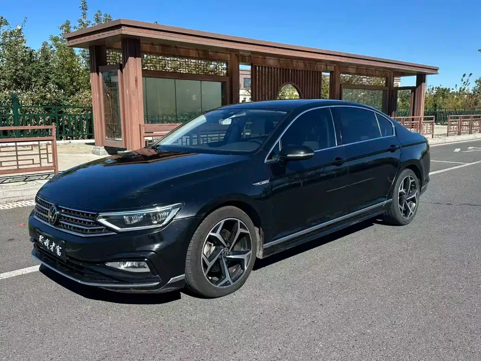 Volkswagen Magotan Model 2 Million Commemorative Edition 330TSI DSG Luxury 2023