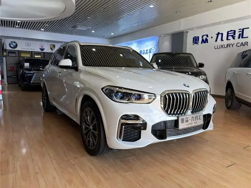 BMW X5 Facelift xDrive 30Li Premium M Sport Package 2022
