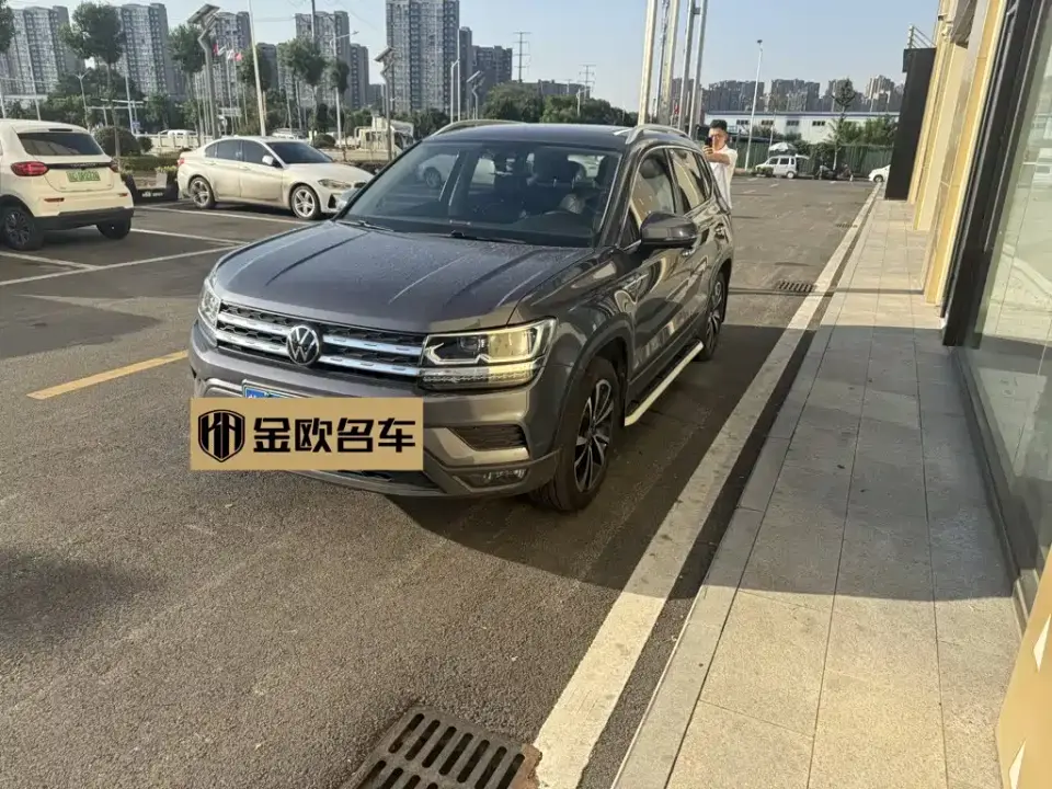 Volkswagen Tharu 280TSI 2WD Luxury Plus 2021