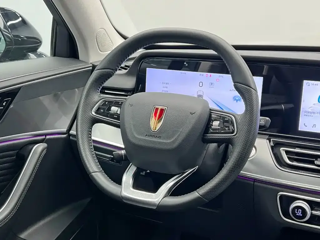 Hongqi HS5 2.0T Flag Leader Pro Edition 2024 — фото 21
