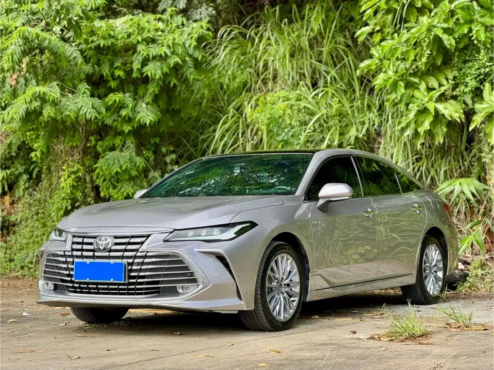 Toyota Avalon Hybrid 2.0L Luxury Edition 2025