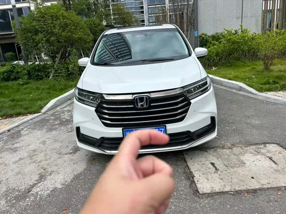Honda Odyssey 2.0L e:HEV Sharp·Leading Edition 2024