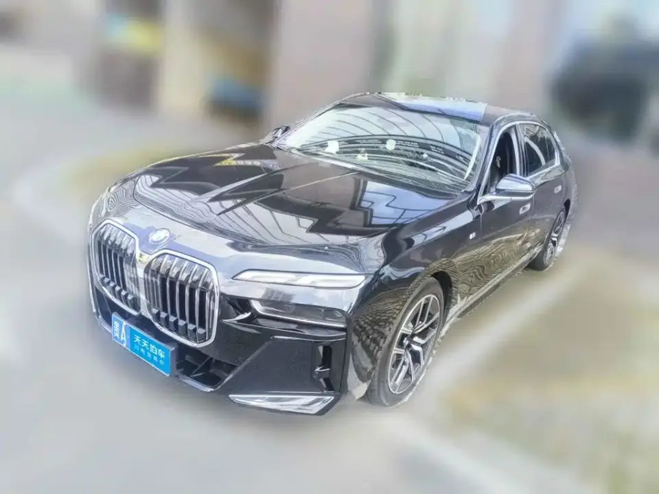 BMW 7 Series Model 735Li M Sport Package 2023