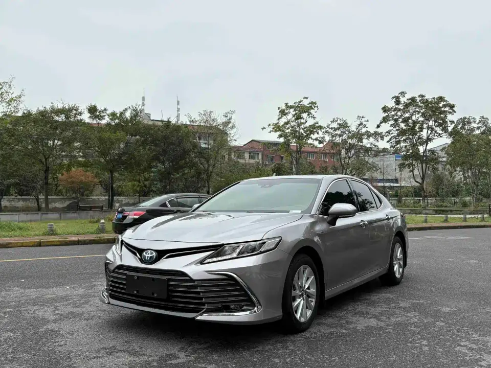 Toyota Camry Hybrid 2.5HGVP Leading Edition 2021