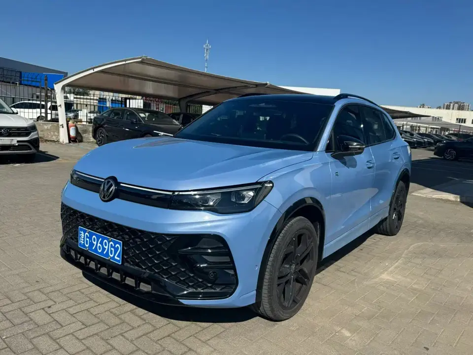 Volkswagen Tiguan L PRO 380TSI 4WD R-Line Smart Premium Edition 2025