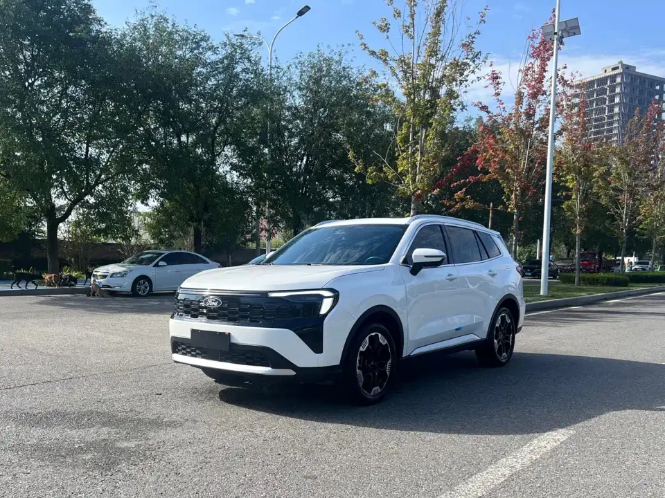 Ford Lingrui EcoBoost 170 Platinum 2025