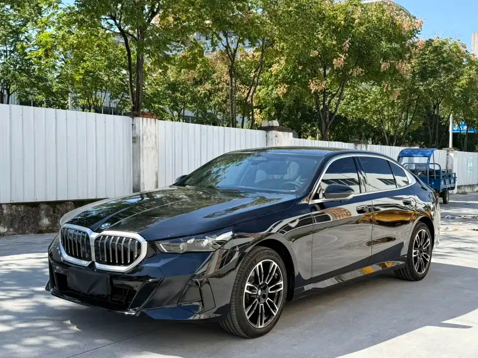 BMW 5 Series 525Li M Sport Package 2025