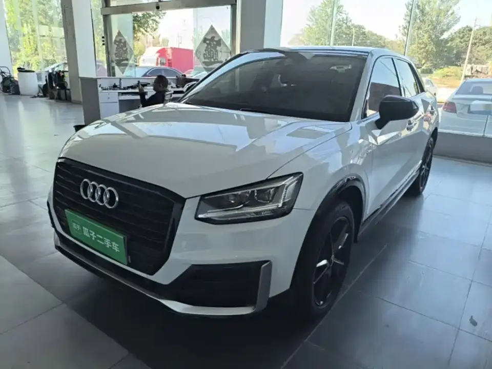 Audi Q2L Model 35 TFSI Fashion Dynamic 2021