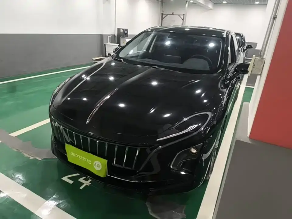 Hongqi E-QM5 431km Charging Enjoyment Edition 2023