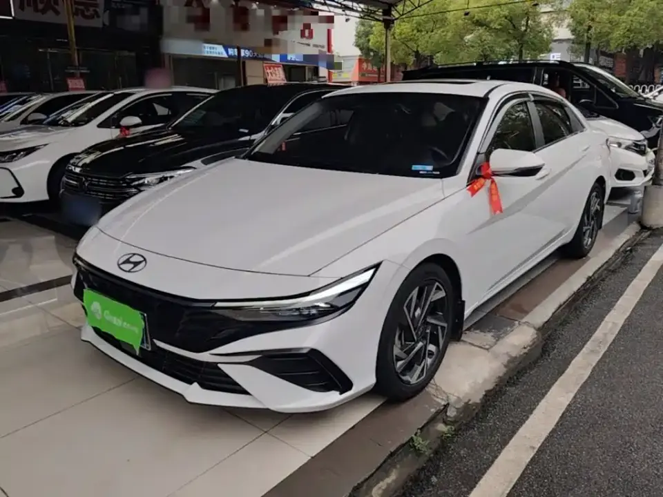 Hyundai Elantra Model 1.5L CVT LUX Premium Edition 2024