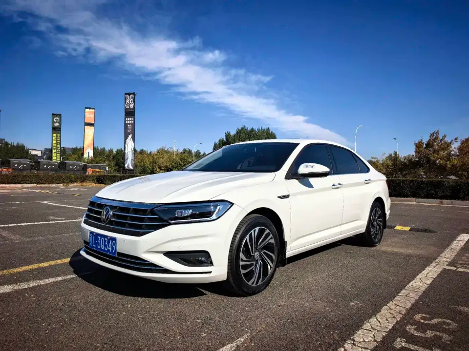 Volkswagen Sagitar 280TSI DSG Surpassing Edition 2022