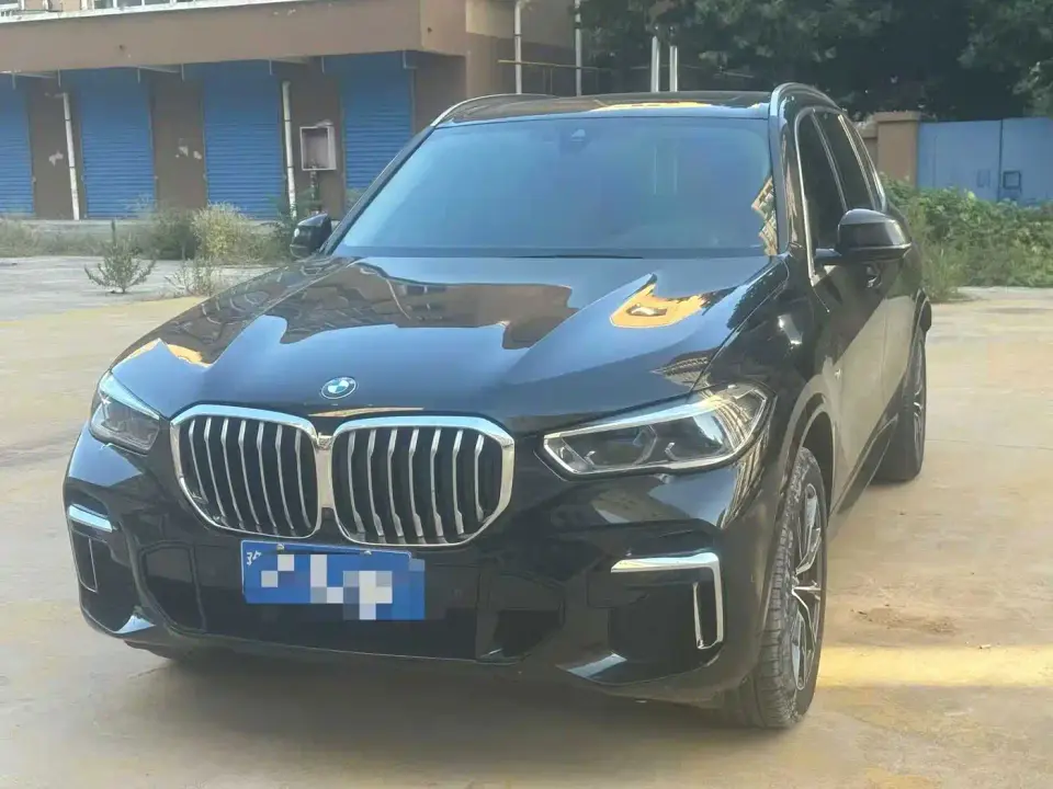 BMW X5 xDrive 30Li Premium M Sport Package 2023