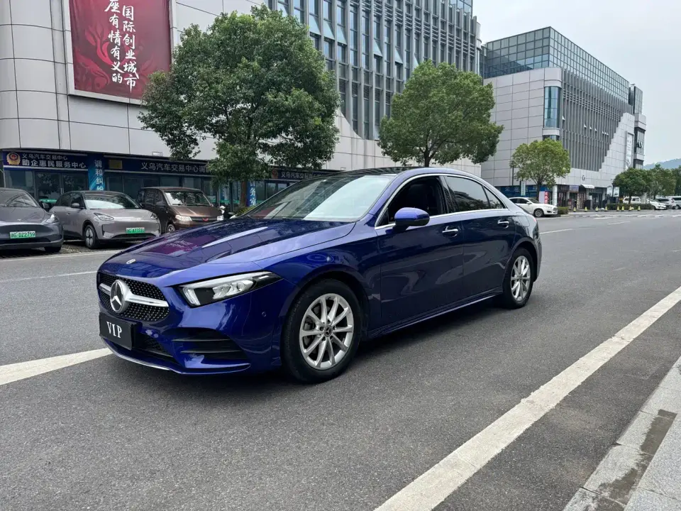 Mercedes-Benz A-Class A 200 L Sport Sedan Fashion Edition 2021