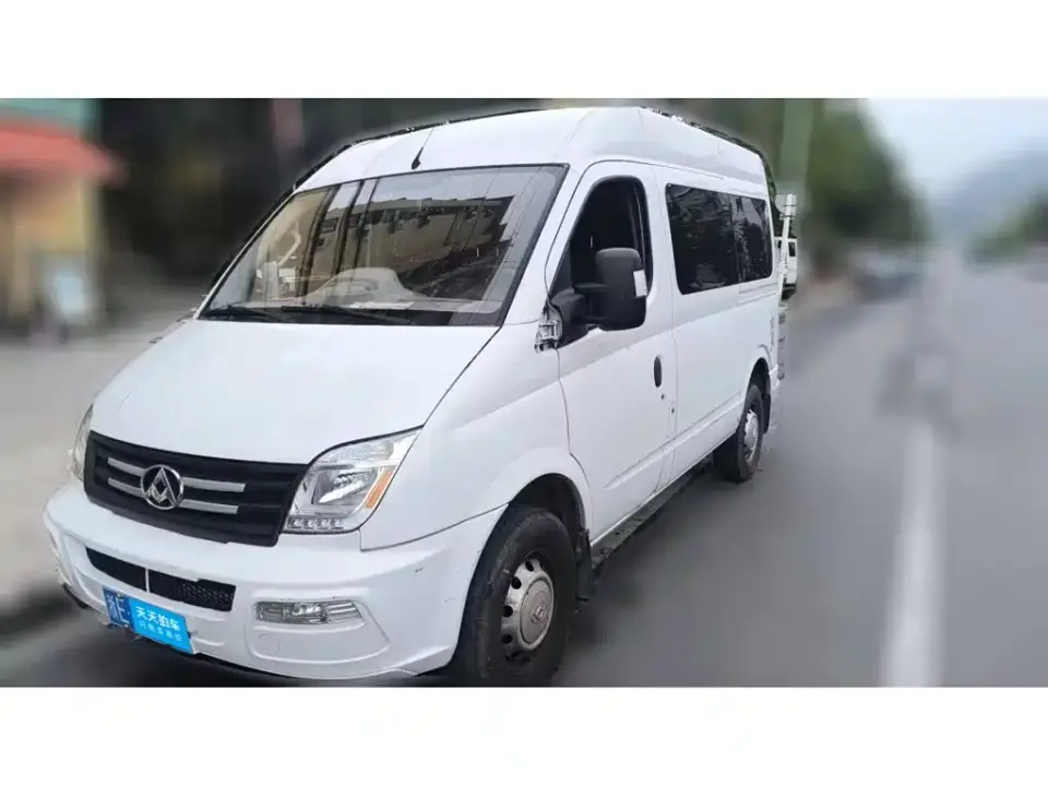 SAIC Maxus Xintu V80 2.0T Manual Classic Aoyuntong Short Wheelbase Medium Roof 5/6-Seater 2023