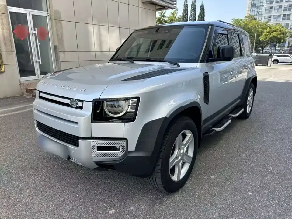 Land Rover Defender Model 110 P400 HSE 2020