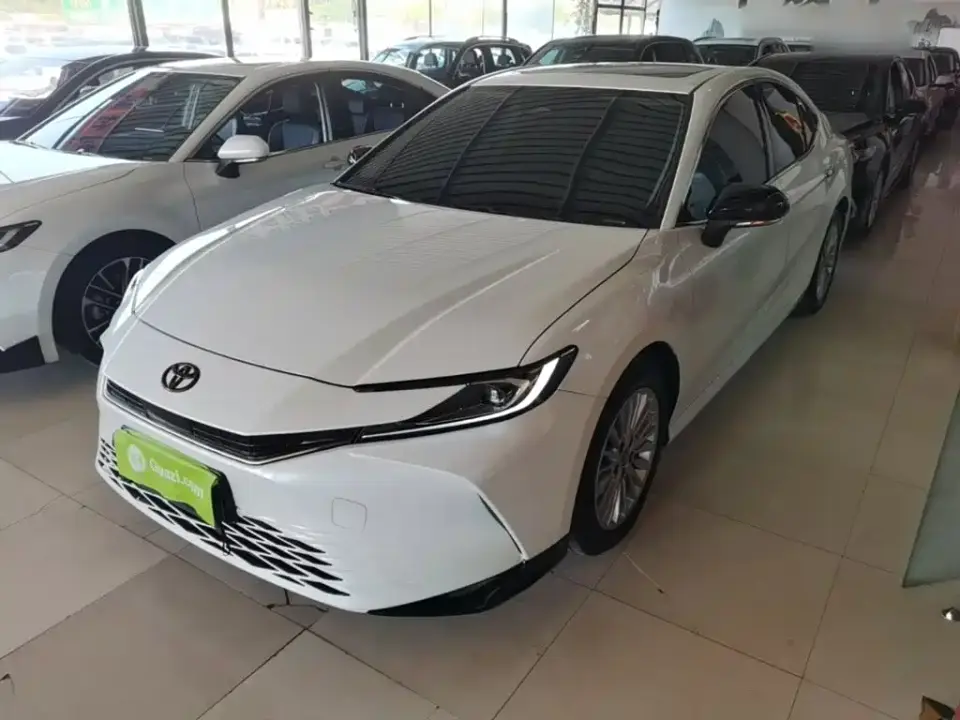 Toyota Camry Model 2.0GVP Luxury Edition 2026