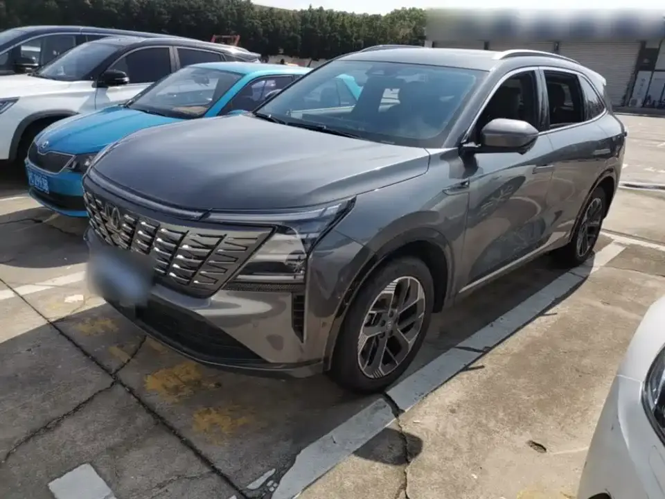Changan CS75 PLUS 4th Gen 1.5T New Blue Whale Smart Flagship 2025