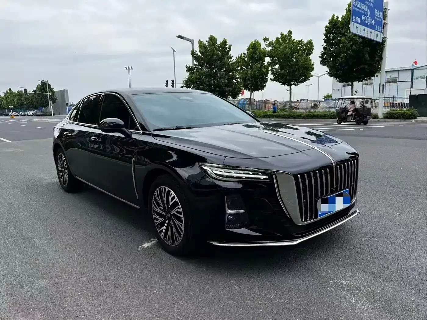 Hongqi H5 2.0T Automatic Flag Celebration 500,000 Units Anniversary Edition 2025 — фото 3