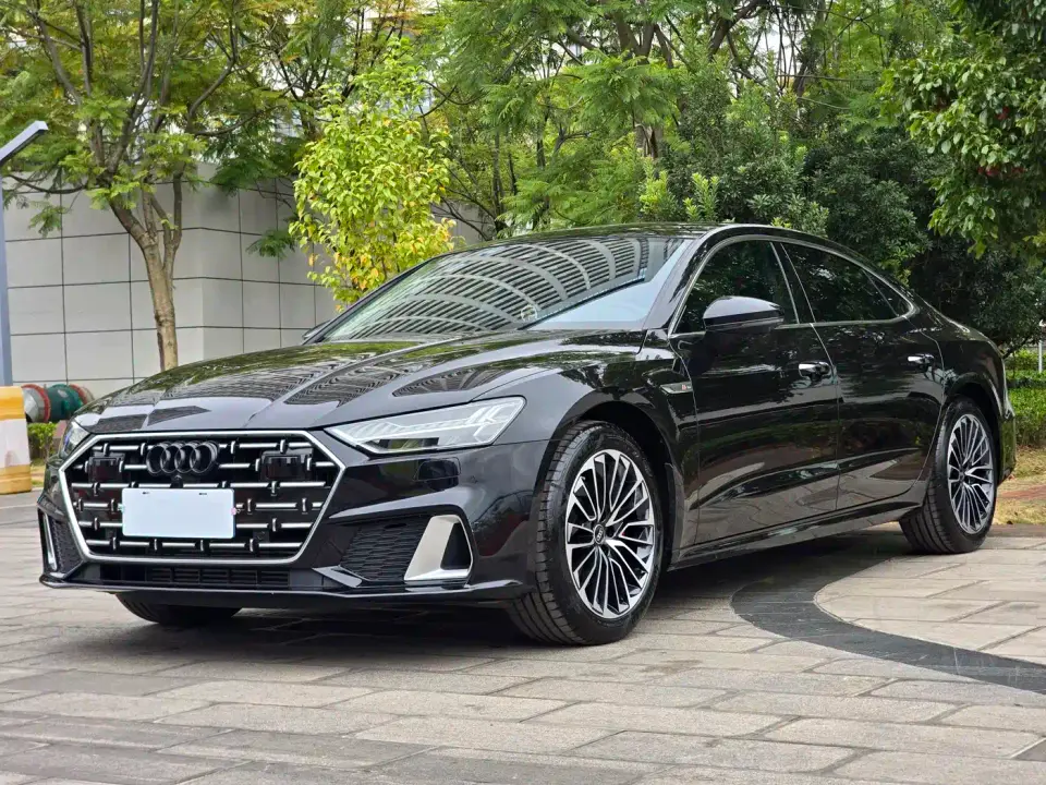 Audi A7L 45 TFSI Luxury 2024
