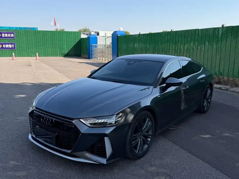 Audi A7 Model 45 TFSI Premium Selection Edition 2024