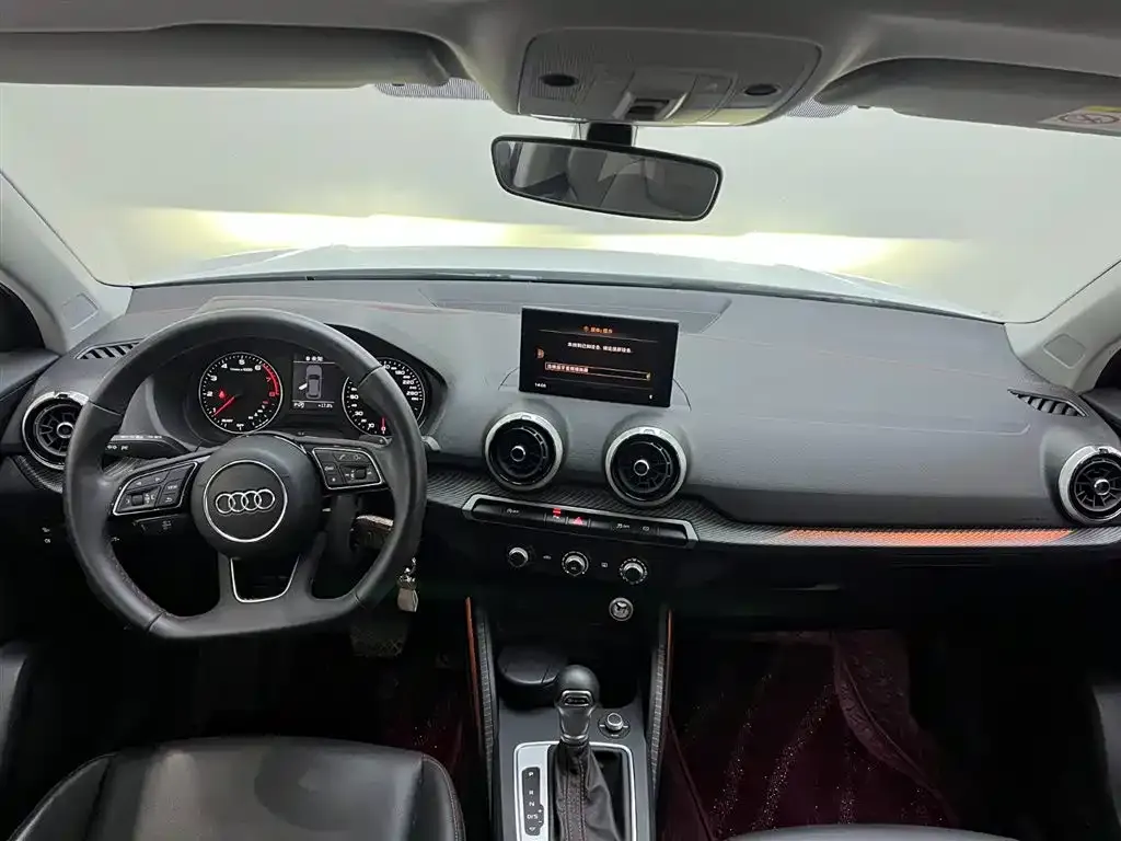 Audi Q2L 35 TFSI Progressive Dynamic 2023 — фото 11
