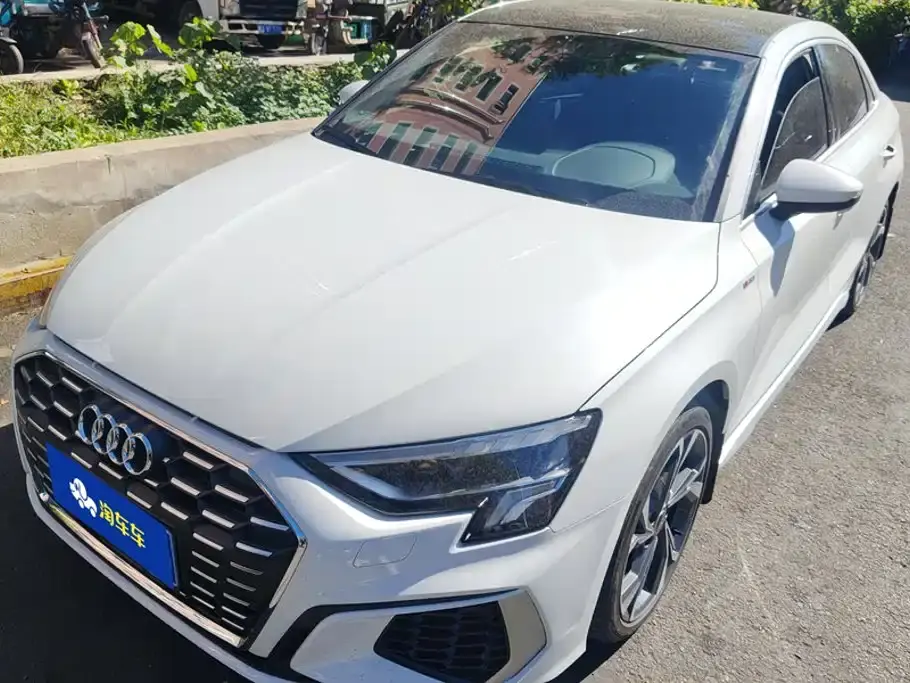 Audi A3 Facelift A3L Limousine 35 TFSI Luxury Sport 2025