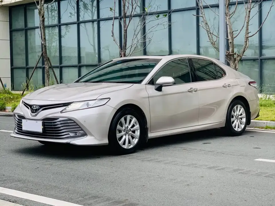 Toyota Camry 2.0G Luxury Edition China VI 2020