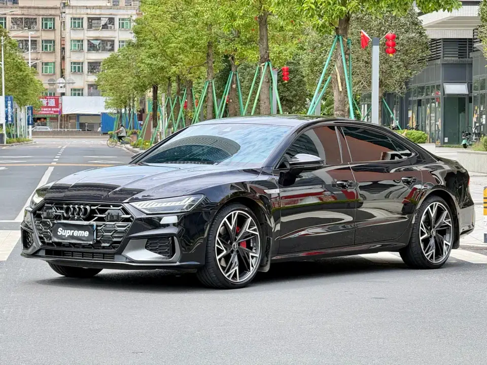 Audi A7L Model Year 45 TFSI quattro Black Knight Edition 2025