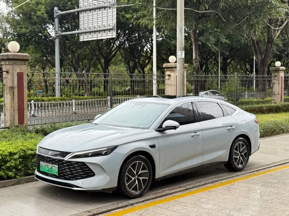 BYD Qin L DM-i Smart Drive Edition 120KM Surpassing 2025