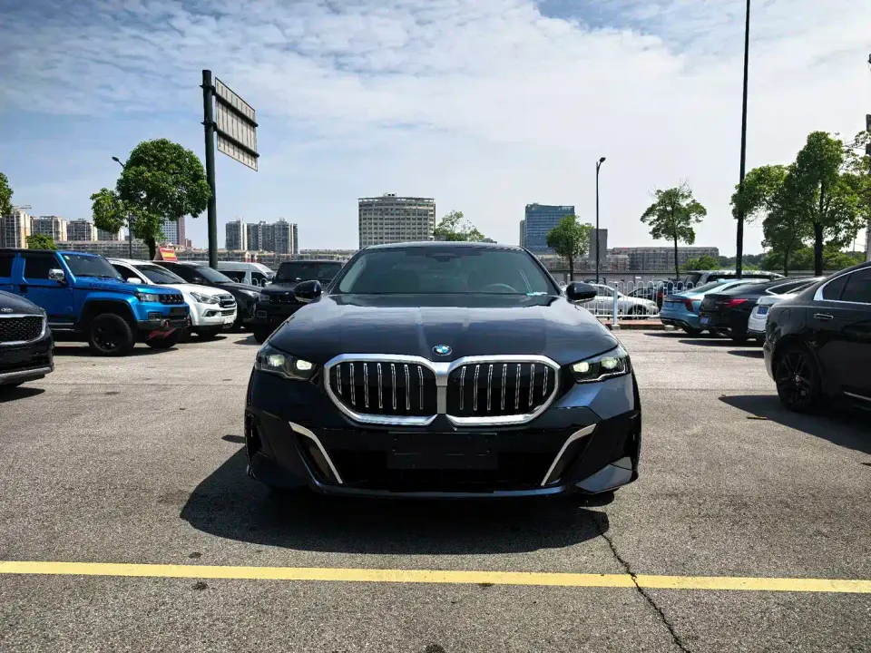 BMW 5 Series 530Li Premium M Sport Package 2025