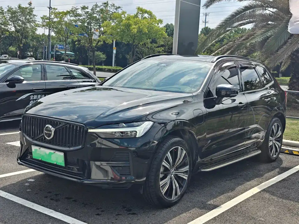 Volvo XC60 Plug-in Hybrid T8 Plug-in Hybrid Long Range AWD Smart Vision Luxury 2022