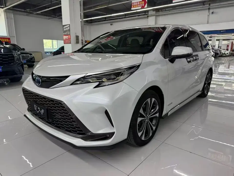 Toyota Granvia 2.5L Hybrid Prestige PLUS Edition 2023