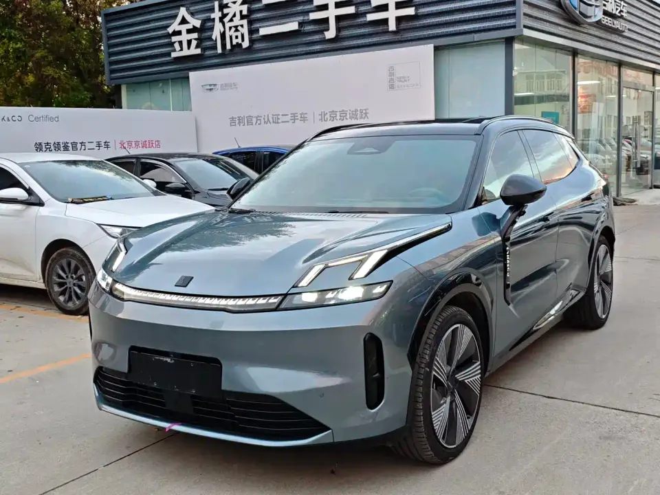 Lynk & Co 08 EM-P 220km 4WD Performance Halo 2024