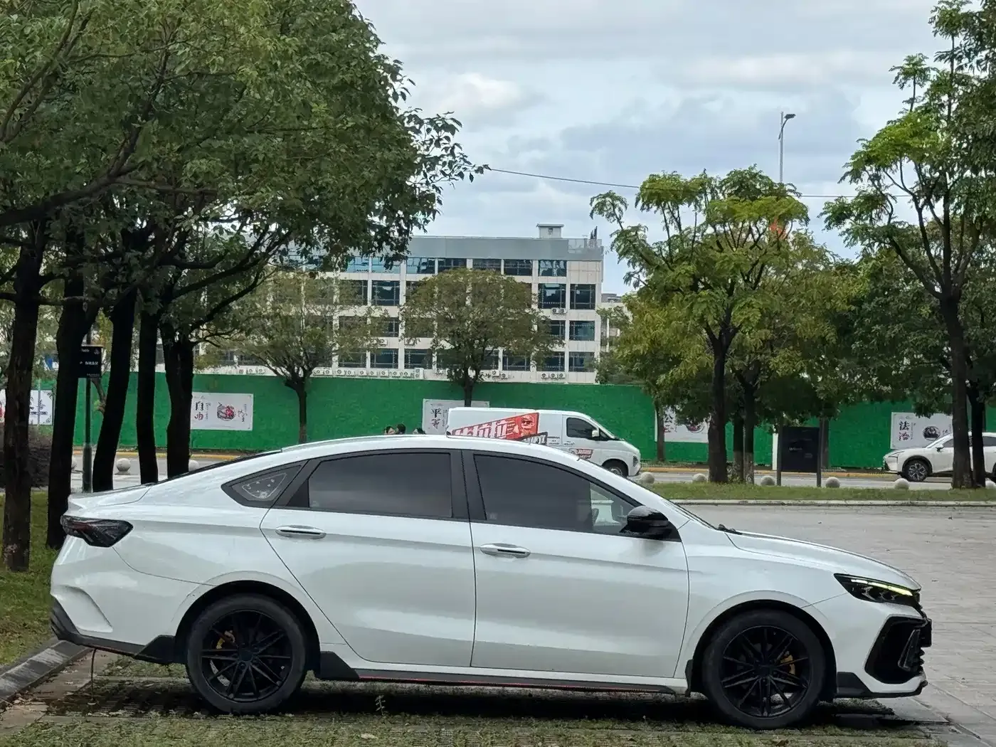 Geely Binrui Binrui COOL 1.5T DCT Lightning Edition 2022 — фото 15