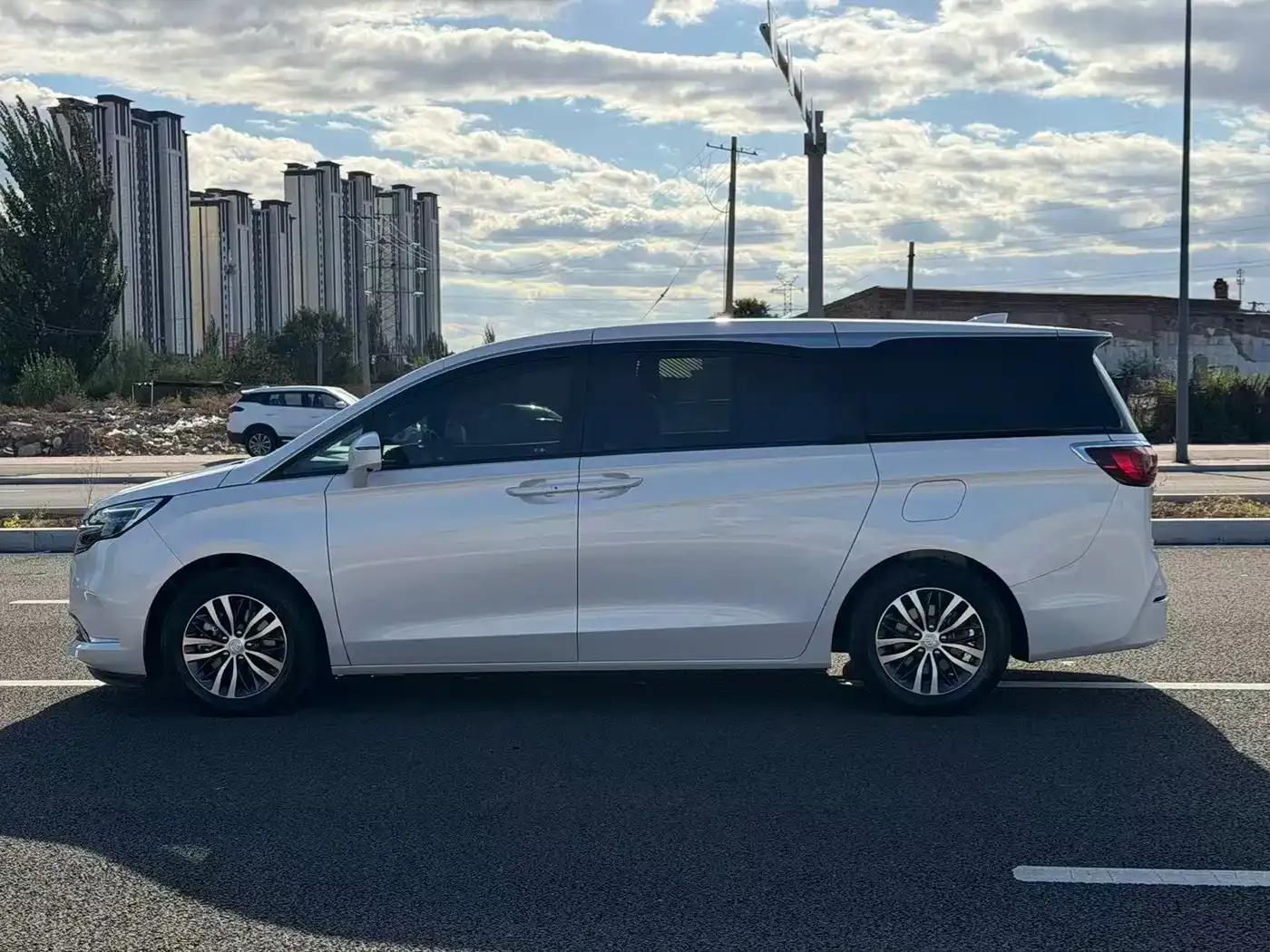 Buick GL8 ES Landmark 653T Comfort 2021 — фото 13