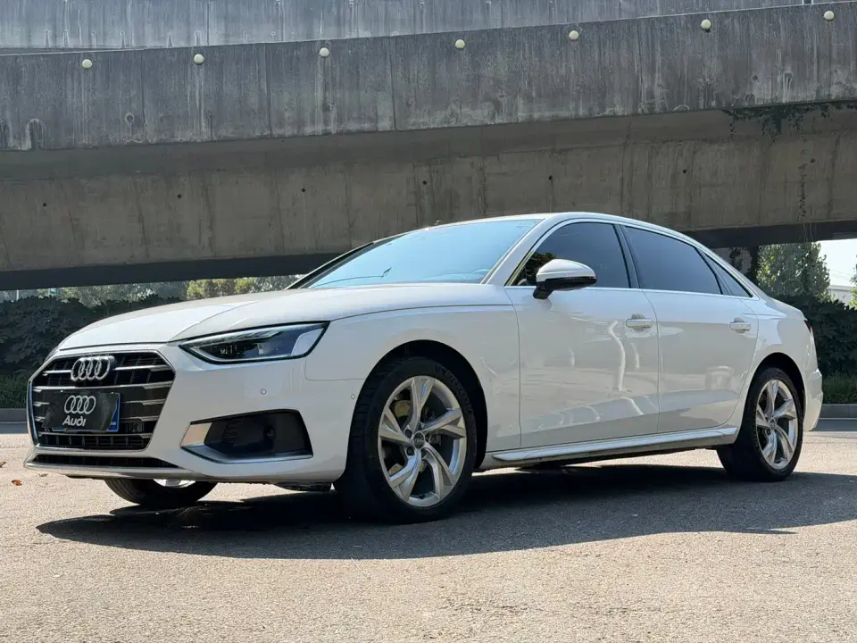 Audi A4L 40 TFSI Luxury Elegance 2021