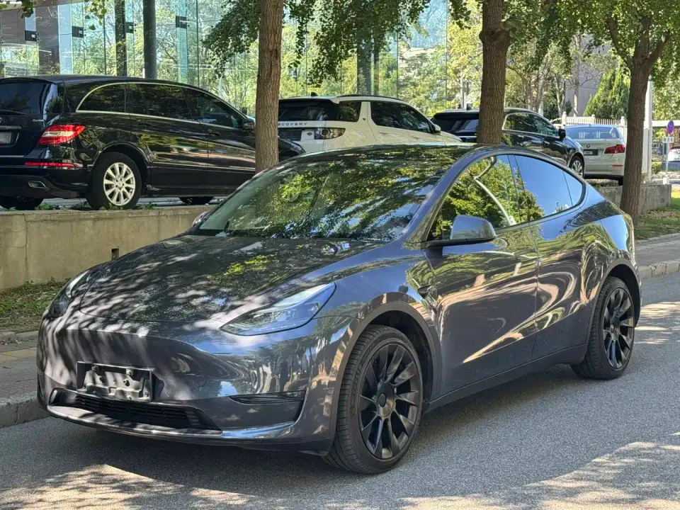 Tesla Model Y Facelift Long Range All-Wheel Drive Version 2023