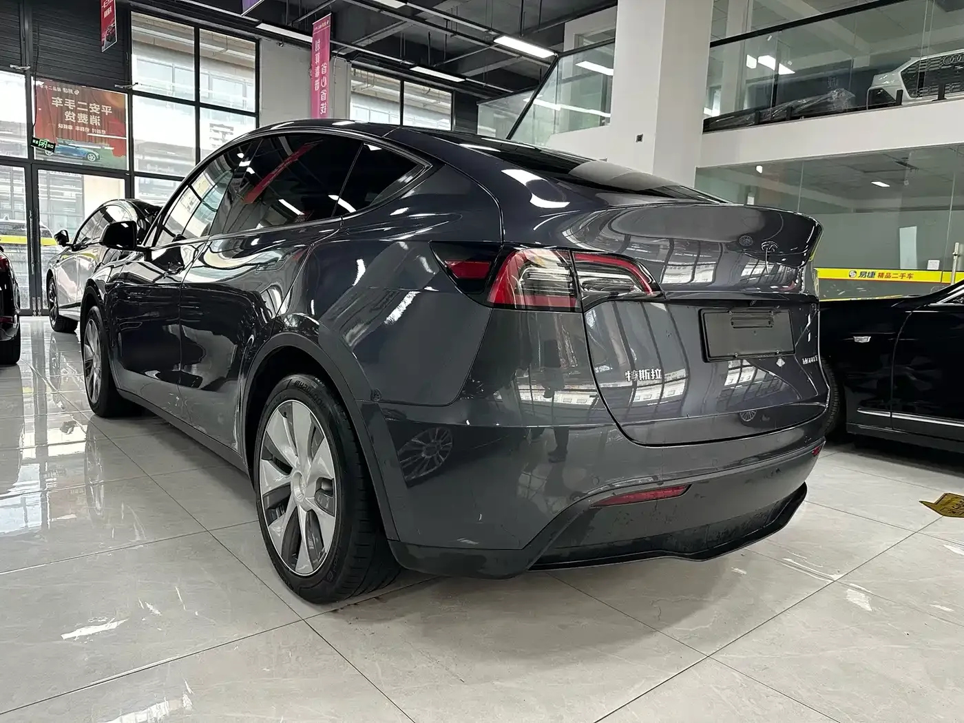 Tesla Model Y Rear-Wheel Drive Version 2021 — фото 10