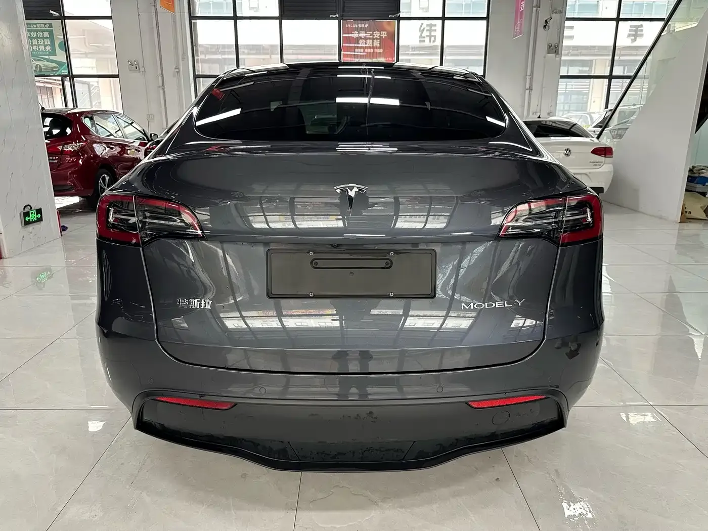 Tesla Model Y Rear-Wheel Drive Version 2021 — фото 9