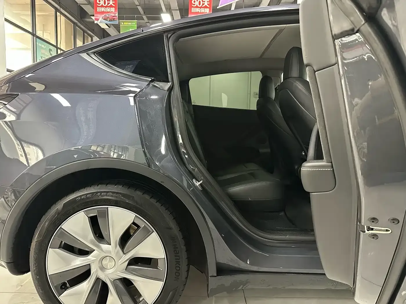 Tesla Model Y Rear-Wheel Drive Version 2021 — фото 6