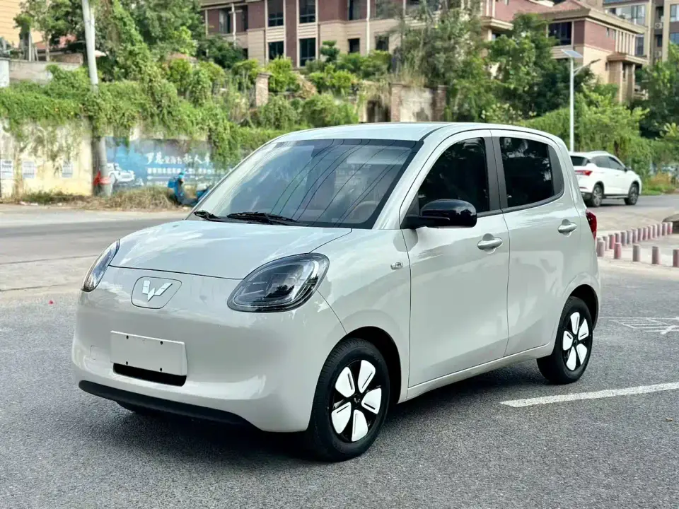 Wuling Motors Hongguang MINIEV 4-Door Premium+ Edition 2025