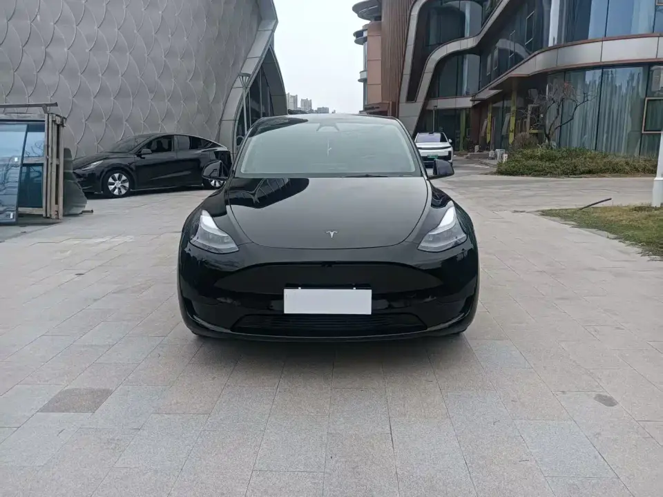 Tesla Model Y Facelift Rear-Wheel Drive Version 2023