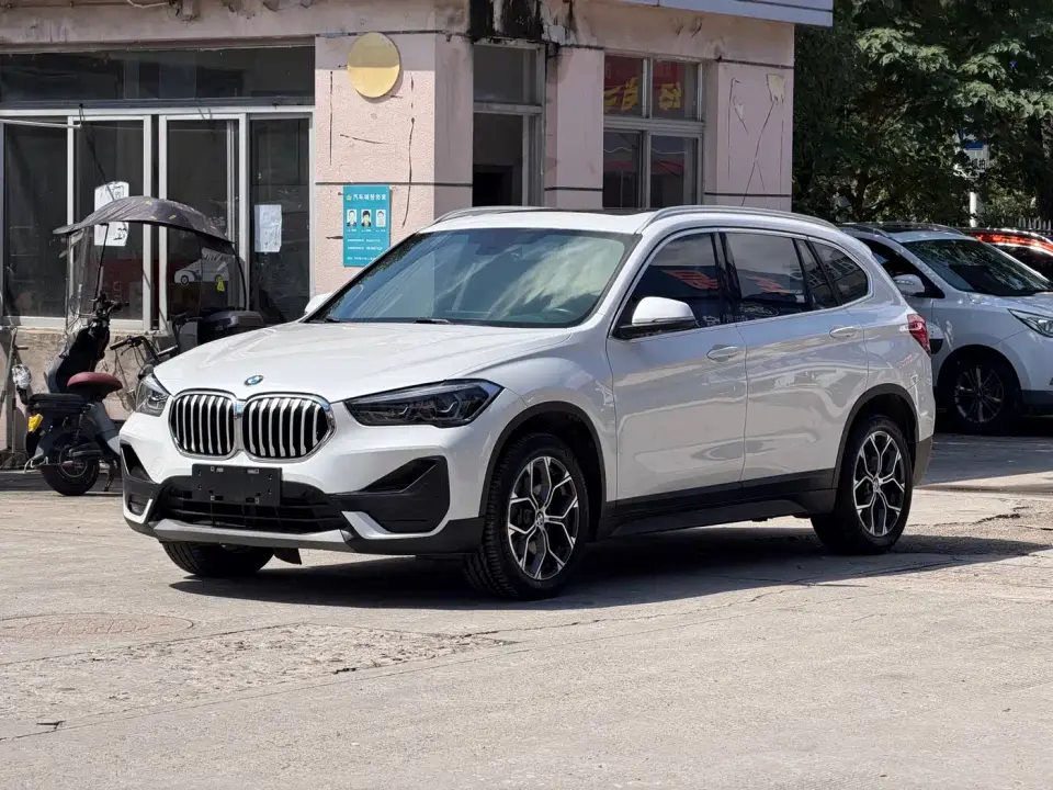 BMW X1 xDrive25Li Exclusive 2021