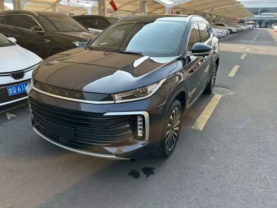 Exeed Lingyun Model 400T 2WD Star Supreme Edition 2021