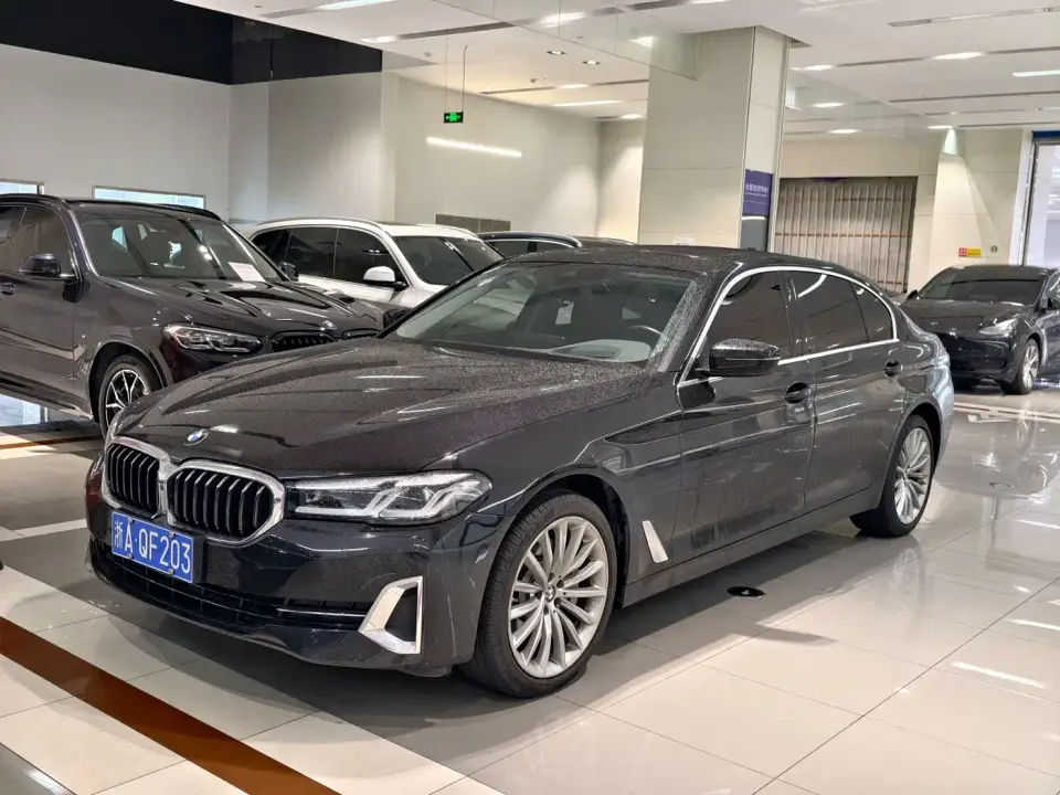 BMW 5 Series Facelift 530Li Premium Luxury Package 2023